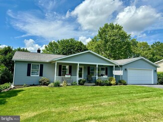 2425 Jalice Cir, State College, PA 16801