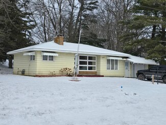 1206 E Frazee Ave, Frazee, MN 56544