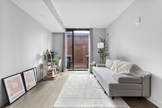 55 Lagrange St Unit 709, Boston, MA 02116