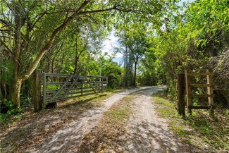 7100 SE 138th St, Hobe Sound, FL 33455
