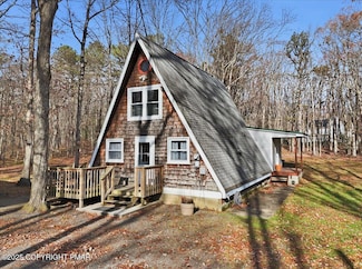 497 Jonas Rd, Effort, PA 18330