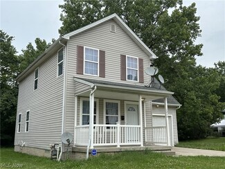 1216 Kimmel St, Youngstown, OH 44505