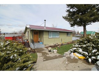 103 E 11th St, Joseph, OR 97846