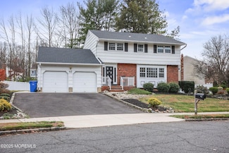 42 Norman Ln, Old Bridge, NJ 08857