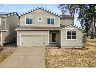 857 Bear Creek Dr, Molalla, OR 97038