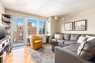 201 W 70th St Unit 17A, New York, NY 10023