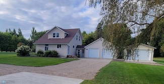 551 Wall Ave, Horace, ND 58047