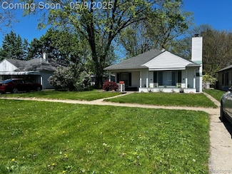 24628 Carlysle St, Dearborn, MI 48124