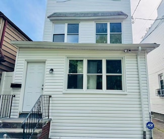1372 E 94th St, Brooklyn, NY 11236