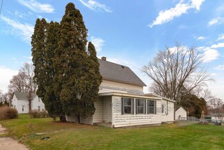 922 N Main St, Goshen, IN 46528
