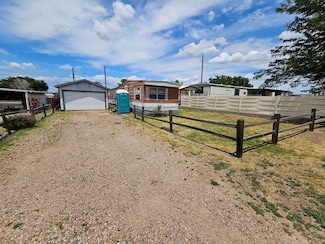 11 Swallow Ridge Dr, Lamar, CO 81052