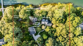 150 Maquoit Dr, Freeport, ME 04032