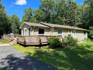 W1556 Robinson Dr, Merrill, WI 54452