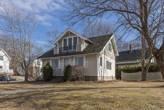 387 Broadway, Rockland, ME 04841