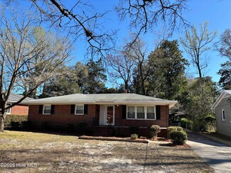 2812 Willow St, Wilmington, NC 28405