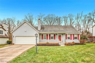 538 Vandalia Dr, Tallmadge, OH 44278