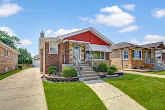 9110 S Hamlin Ave, Evergreen Park, IL 60805