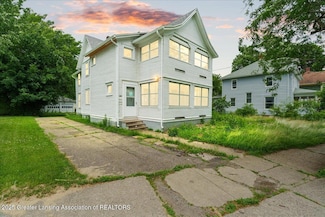 916 Wildwood Ave, Jackson, MI 49202
