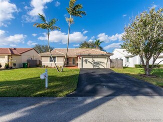 15505 Gauntlet Hall Manor, Davie, FL 33331