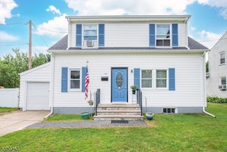 40 Elizabeth St, Wharton, NJ 07885