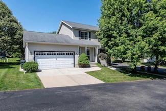 5241 Ridge Oak Dr, Madison, WI 53704