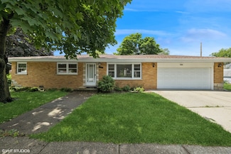 6800 W 97th St, Oak Lawn, IL 60453