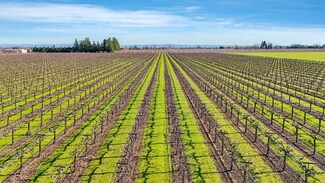 16300 N Tretheway Rd, Lodi, CA 95240