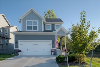 407 Hampstead Dr, Raymore, MO 64083