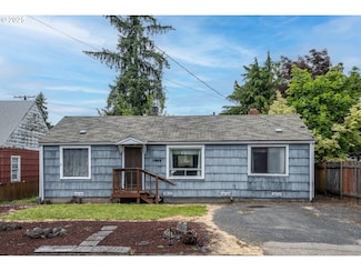 1252 8th St, Springfield, OR 97477