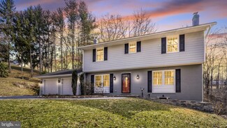 1501 Woodridge Ln, Sykesville, MD 21784