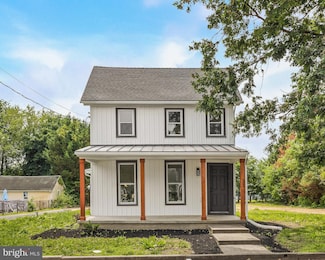33 Main St, Pilesgrove, NJ 08098