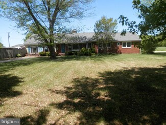 36898 Bushwood Wharf Rd, Bushwood, MD 20618