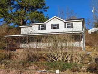 113 Jim Hess Rd, Birchleaf, VA 24220