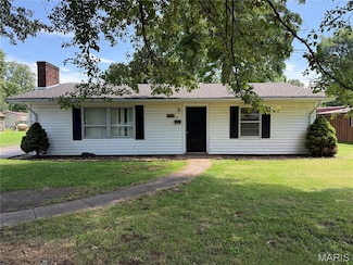 505 W 9th St, Portageville, MO 63873