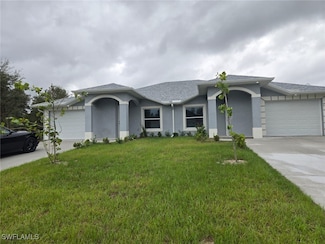 4447 30th St SW, Lehigh Acres, FL 33973
