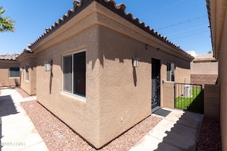 490 Lake Havasu Ave N Unit J, Lake Havasu City, AZ 86403