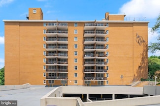 2030 N Adams St Unit 911, Arlington, VA 22201