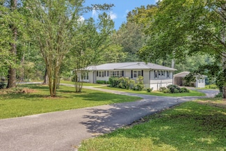 15 Moon Beam Cir, Rock Spring, GA 30739