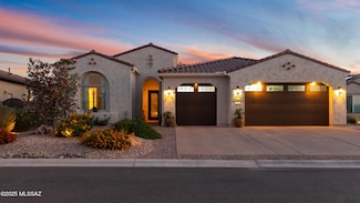 2230 E Thunder Bluff Dr, Green Valley, AZ 85614