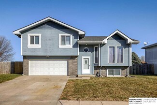 15216 Greene Ave, Omaha, NE 68138