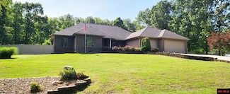 960 Pebblecreek Dr, Mountain Home, AR 72653