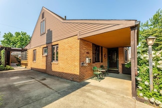 2687 Vanderberg Ave, Columbus, OH 43204