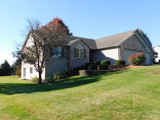 4235 E Countryview Dr, Byron, IL 61010