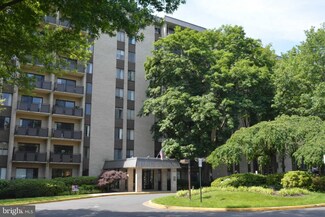 6001 Arlington Blvd Unit 702, Falls Church, VA 22044