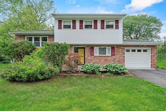 11 Convent Rd, Orangeburg, NY 10962