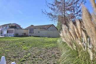 1625 Madrid St, Salinas, CA 93906