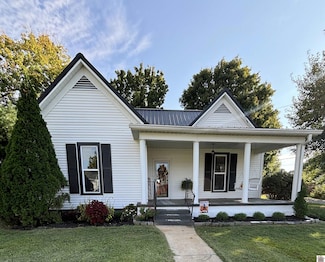 534 E Bellville St, Marion, KY 42064