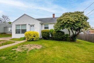 150 Beardsworth Rd, Tiverton, RI 02878
