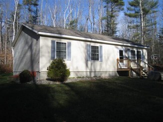 10 Moose Crossing Rd, Effingham, NH 03882