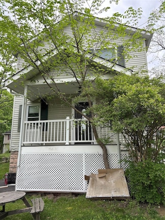 1716 E Main St, Mohegan Lake, NY 10547